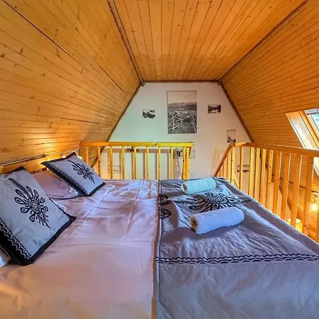 Pod Cisowka Apartment *